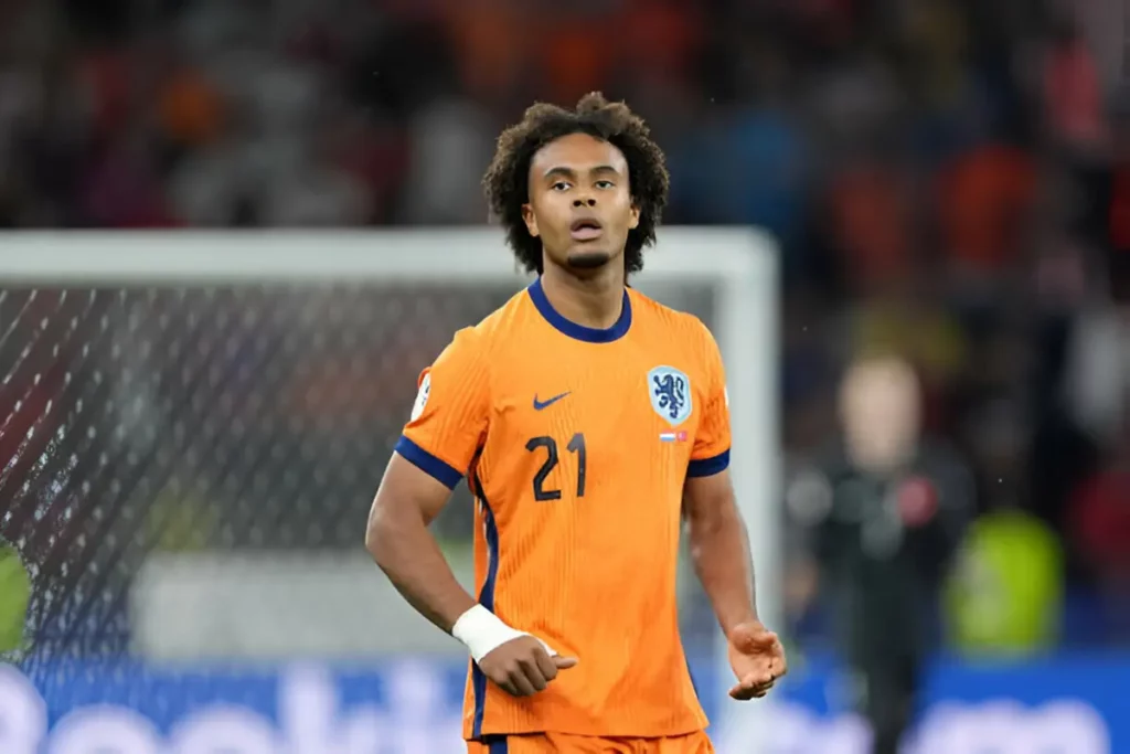 Joshua Zirkzee playing for the Dutch national team